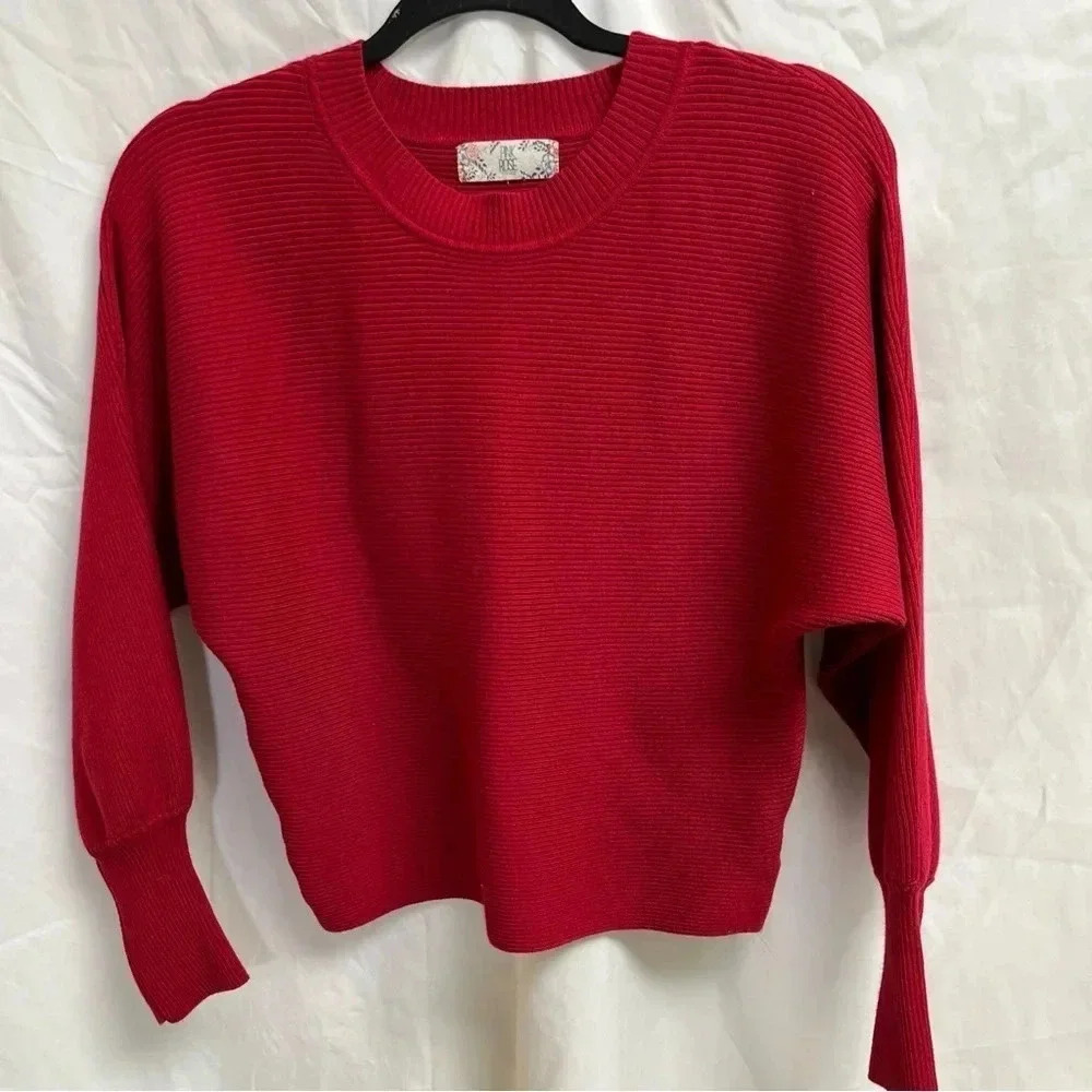 Pink rose vintage women’s size XS  Red long sleeve sweater